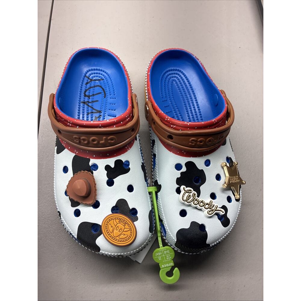 Crocs Toy Story shoes Woody Men’s Size 7 women’s 9 Clogs Disney Pixar Cow Print
